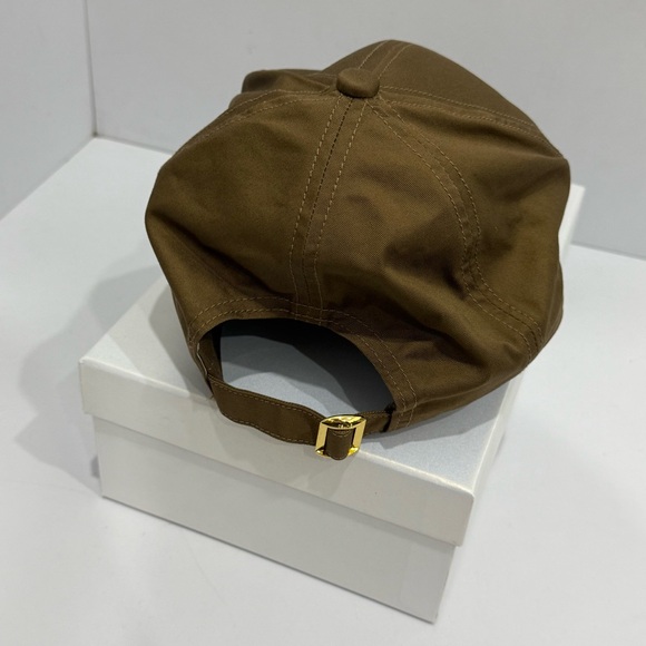 Celine Women\'s Brown Cap main image 4